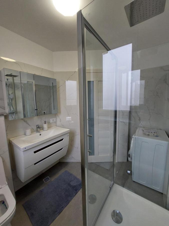 Trandafirului Residence Central スチャヴァ エクステリア 写真