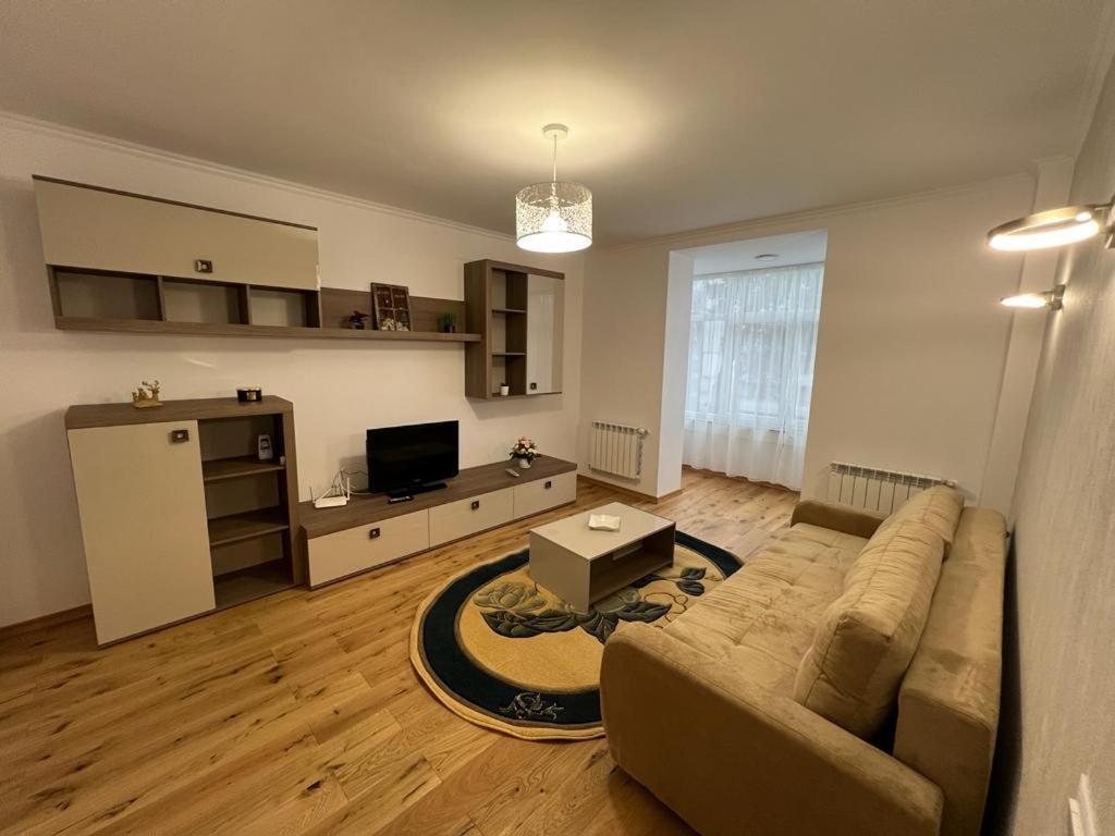 Trandafirului Residence Central スチャヴァ エクステリア 写真